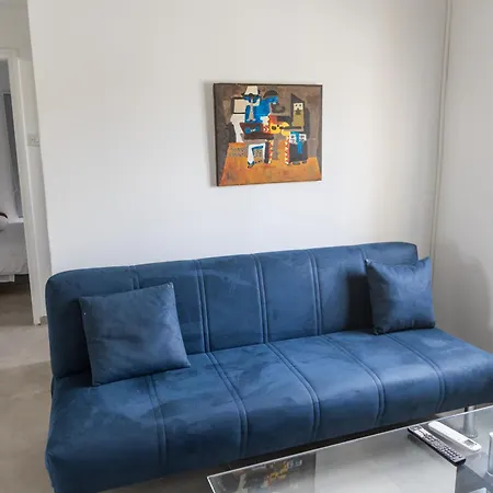 Modern City Stay - Renovated Apartment Near Finikoudes Beach *