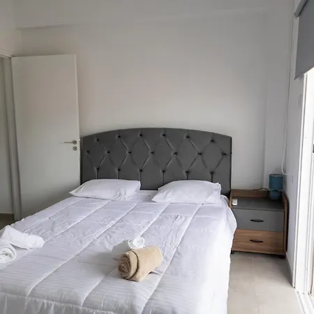 شقة Modern - Renovated Near Finikoudes *