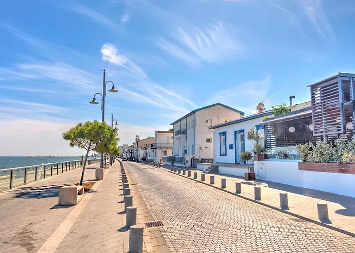 Apartment Nautica Luxe Larnaca