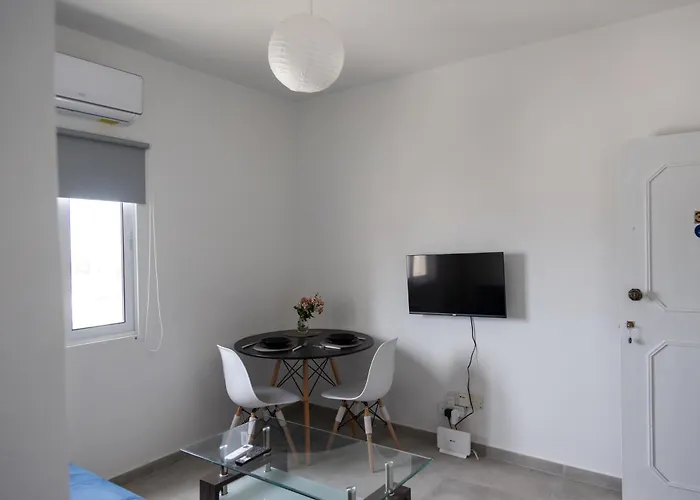 Nautica Luxe Larnaca